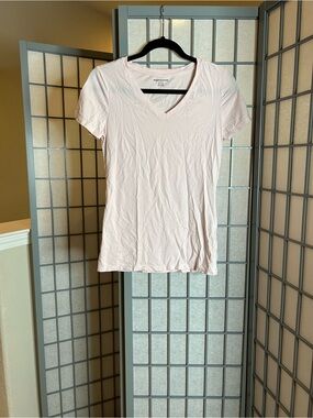 Amazon Essentials Light Pink V-Neck Women's Top